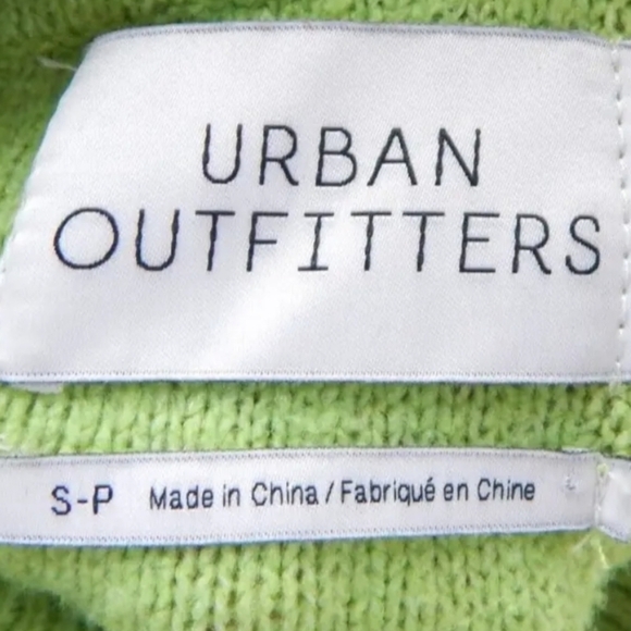 Urban Outfitters Kyla Turtleneck Crop Sweater - Picture 3 of 4